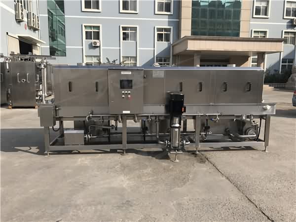 塑料筐清洗機批發(fā)廠家價格 2人可完成900只小時的清洗任務 塑料筐清洗機批發(fā)廠家價格 2人可完成900只小時的清洗任務